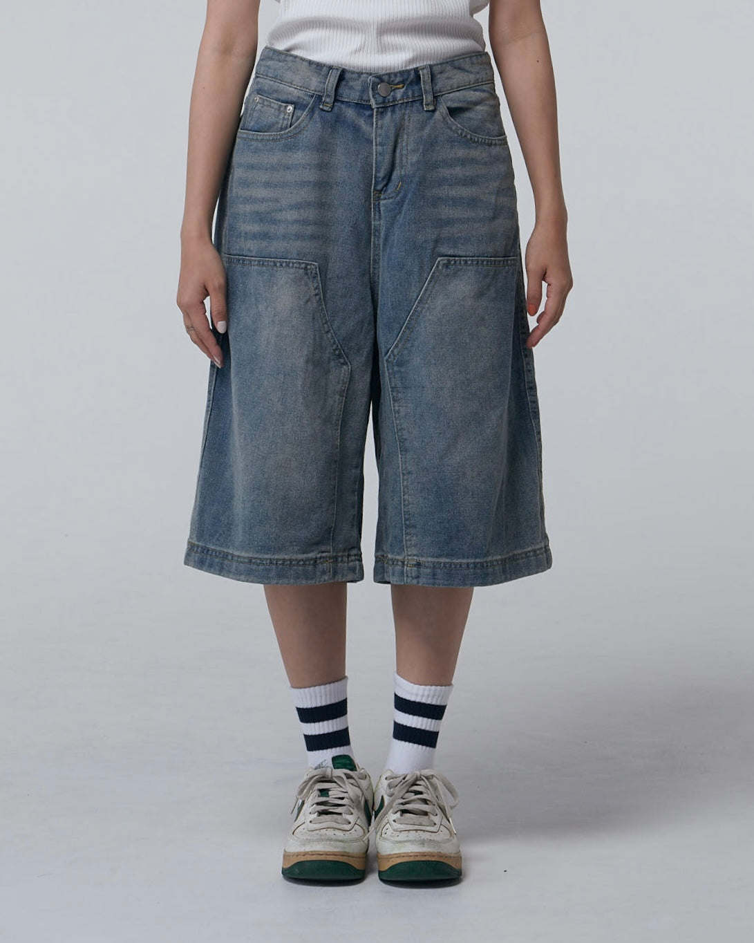 Vintage like denim half pants